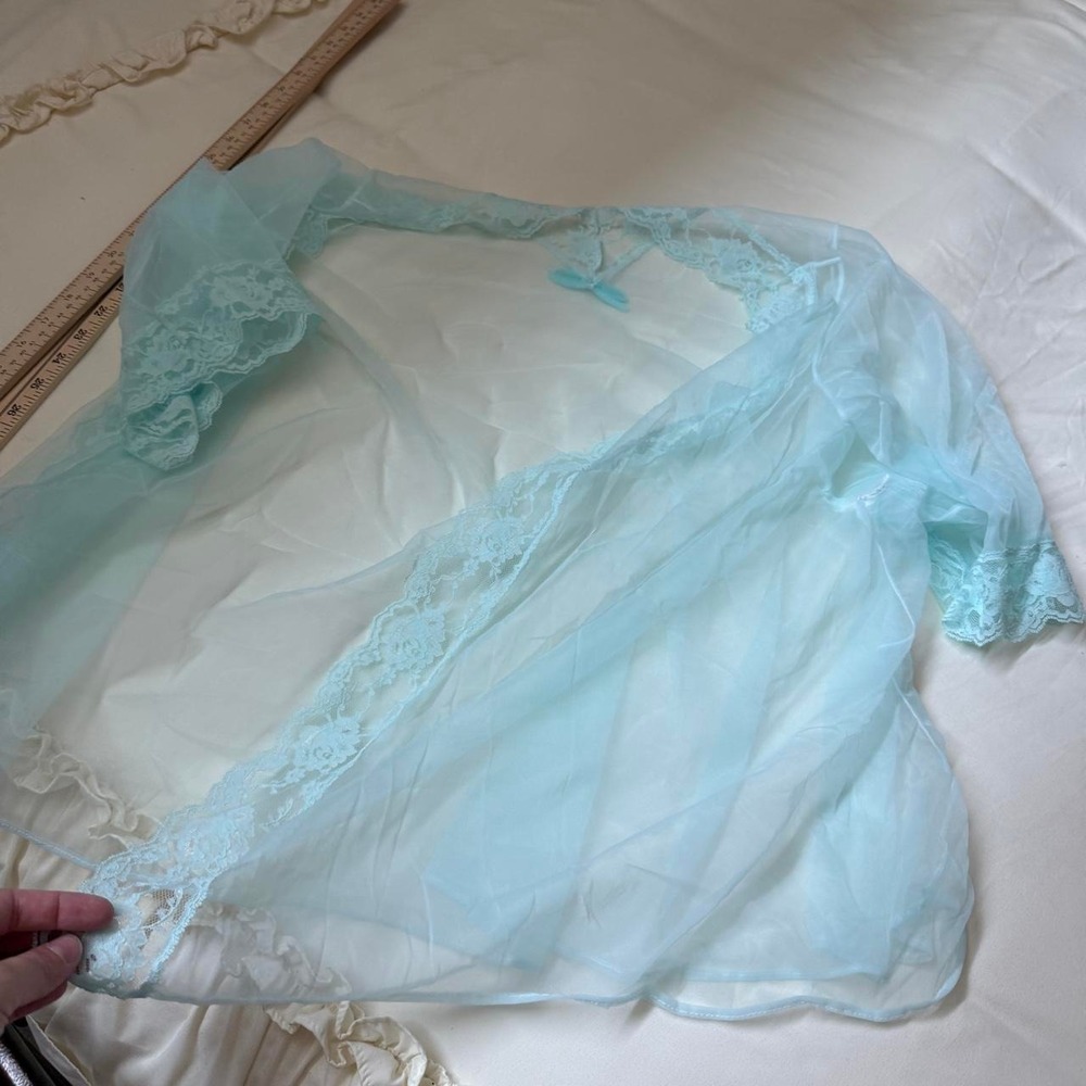 60s Pandora size small powder blue lace trimmed peignoir - Picture 3 of 5